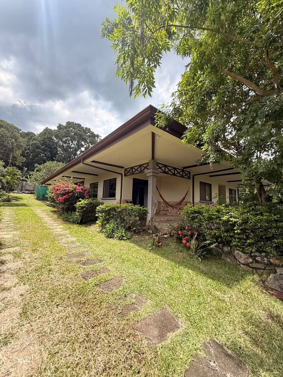 Alquiler Casa Santa Ana Amplia 